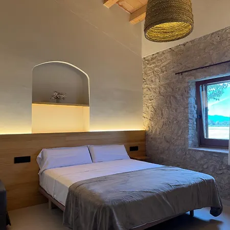 Farm stay Mas Les Arrabassades *