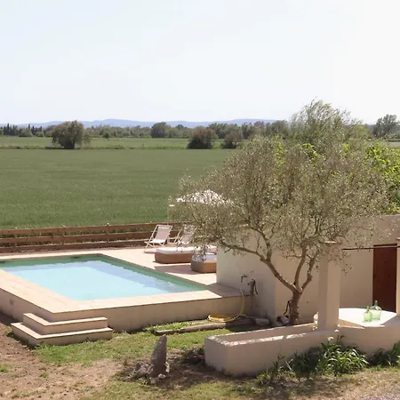 Mas Les Arrabassades Farm stay